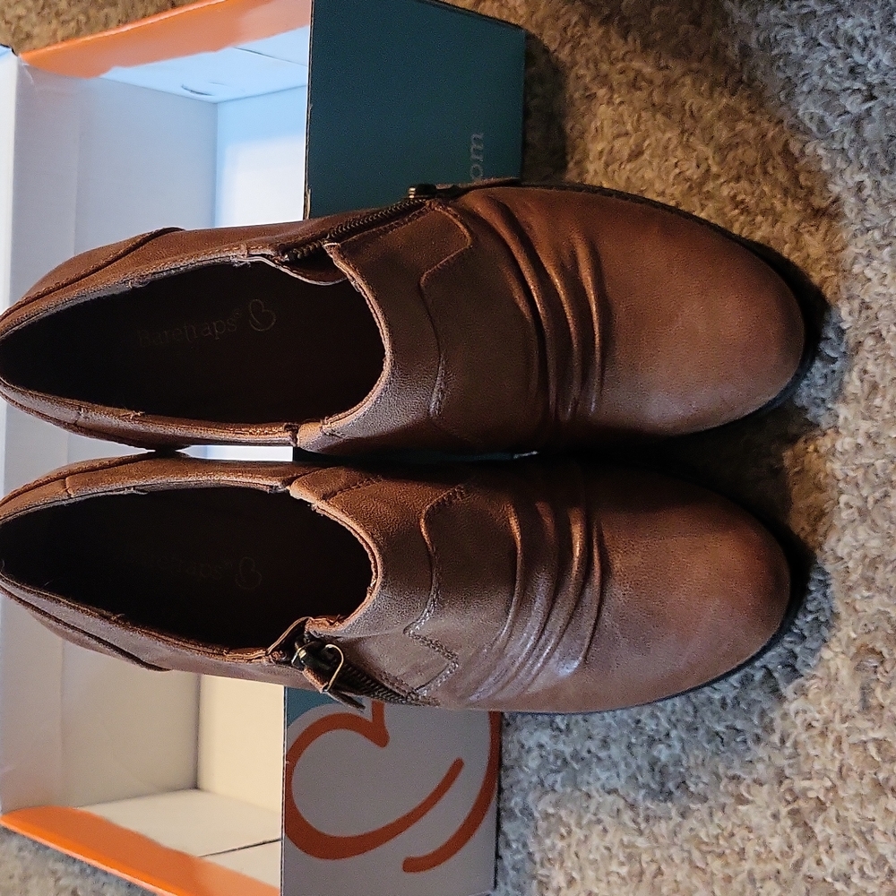 Baretraps Ryle tan size 7